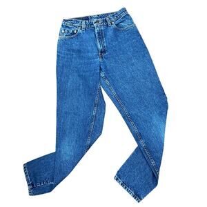 Vintage Levi’s Size 11 Medium Wash Jeans Relaxed Fit Tapered Leg Cotton USA Made